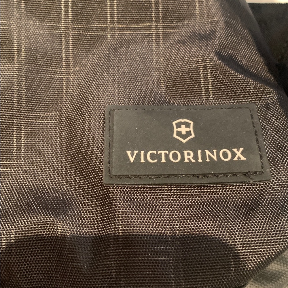Victorinox Monosling - Picture 4 of 4